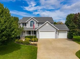 2576 Liberty Dr, Winona Lake, IN 46590