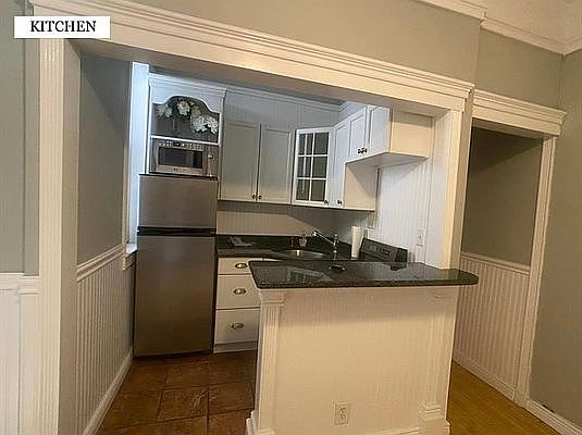 3rd image of 348 W 56th St APT 2B