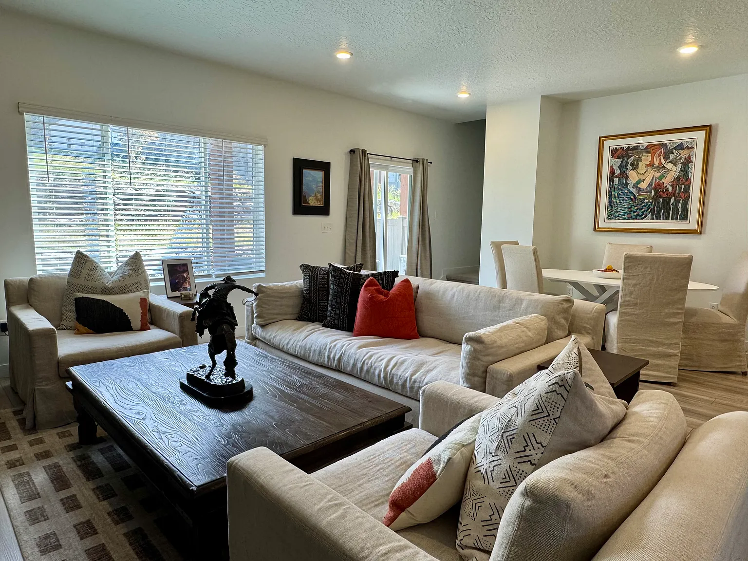 3 bed, 1750 sqft, $2,825 — Photo 2