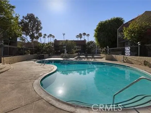 1120 Palo Verde Ave, Long Beach, CA 90815