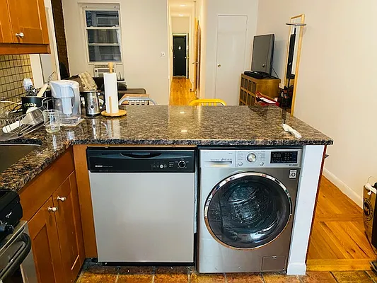 Rented by Bank Neary | media 41