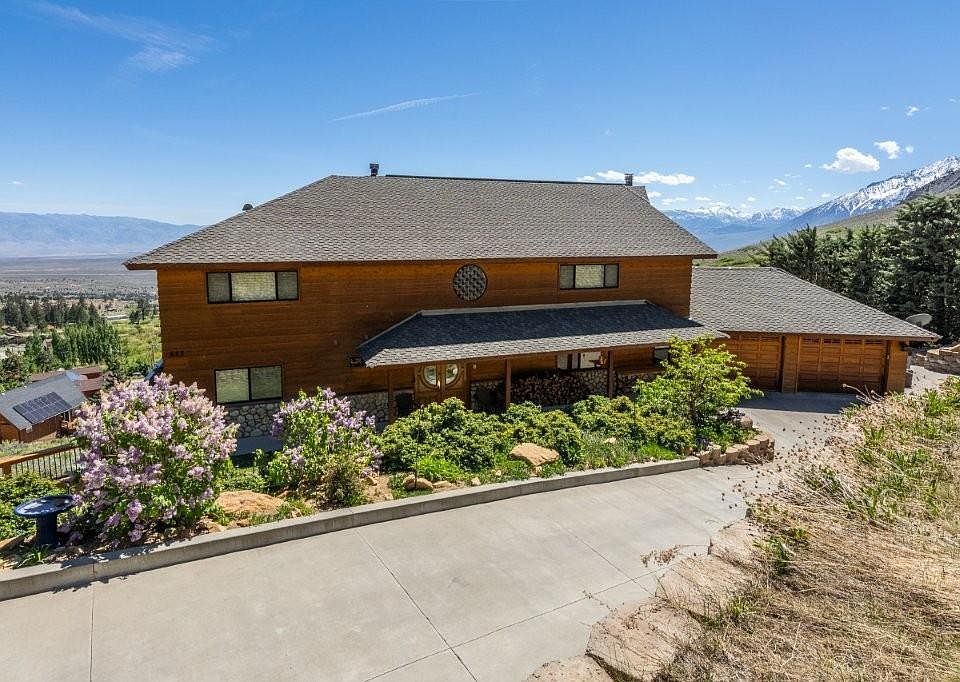 1st image of 653 Mountain View Dr