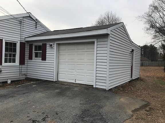 5th image of 617 Gansevoort Rd