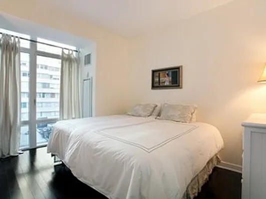 Rented by Corcoran | media 32