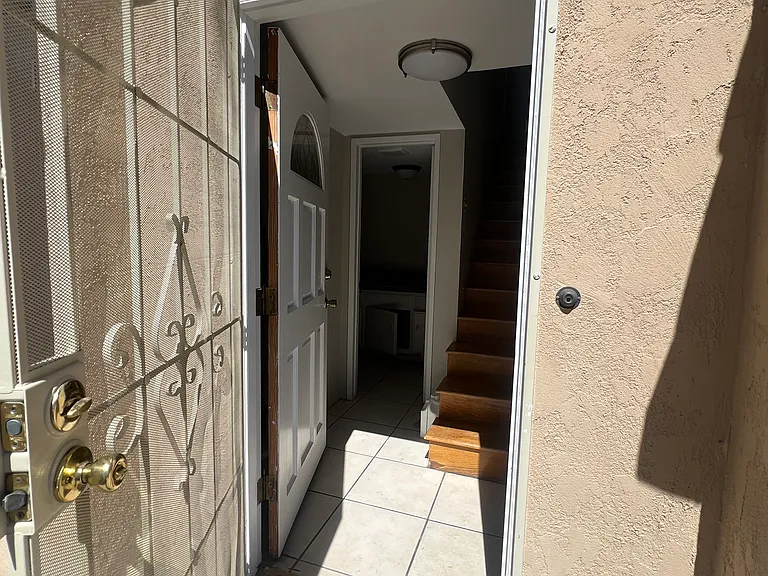 2015 W 157th St — Photo 15