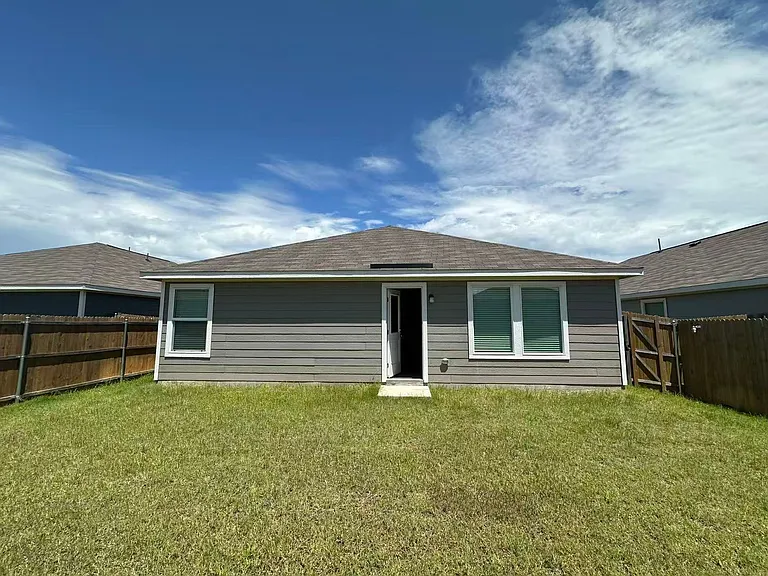1132 Dashwood Dr — Photo 28