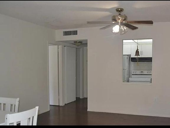 4th image of 200 177th Dr APT 504