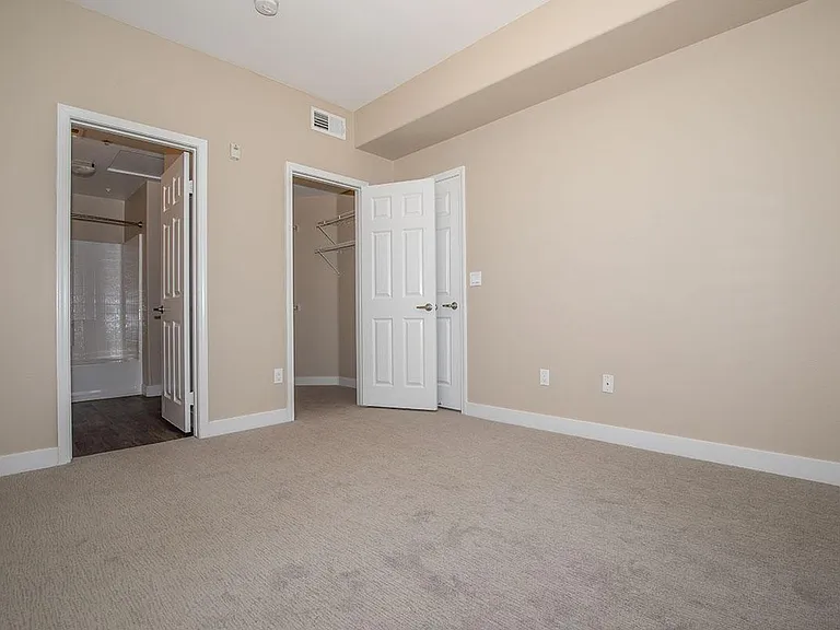 Bellecour Way Apartment Homes — Photo 25