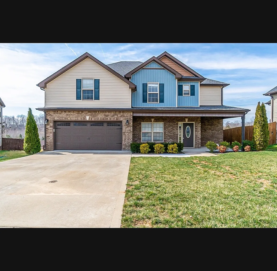 4 bed, 2204 sqft, $2,600 — Photo 1