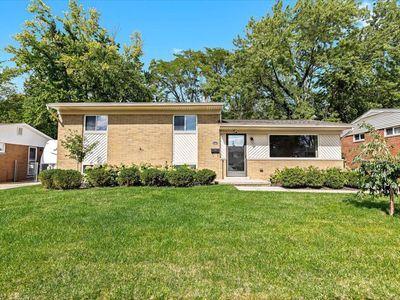 32800 Winona St, Westland, MI, 48185