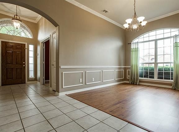 4th image of 12165 Cobblestone Dr