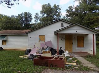 501 Capps Dr, Bessemer City, NC 28016