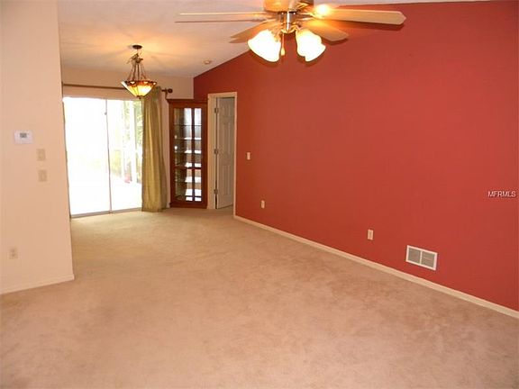 3rd image of 2072 Palomar St