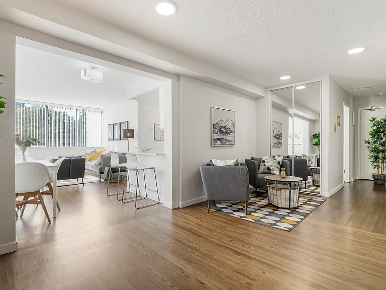1750 Davie St #206 — Photo 8