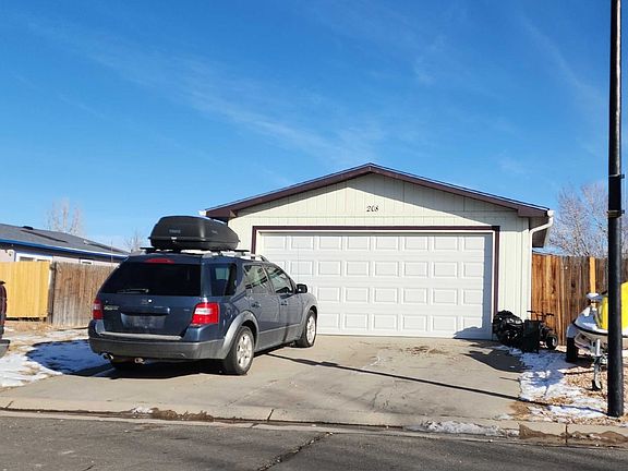 3rd image of 208 Valdai St