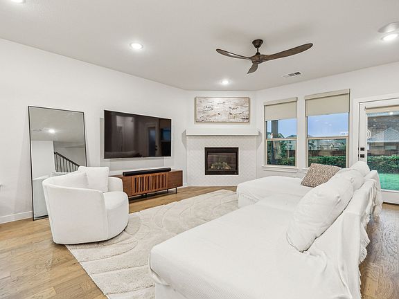 2nd image of 1621 Havenrock Dr