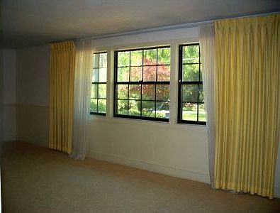 Beautiful picture window overlooking front yard.