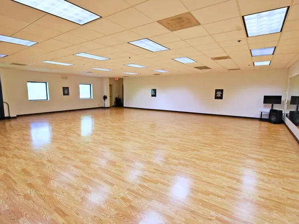 260 33rd Ave SW - G, 260 33rd Ave SW, Cedar Rapids, IA 52404