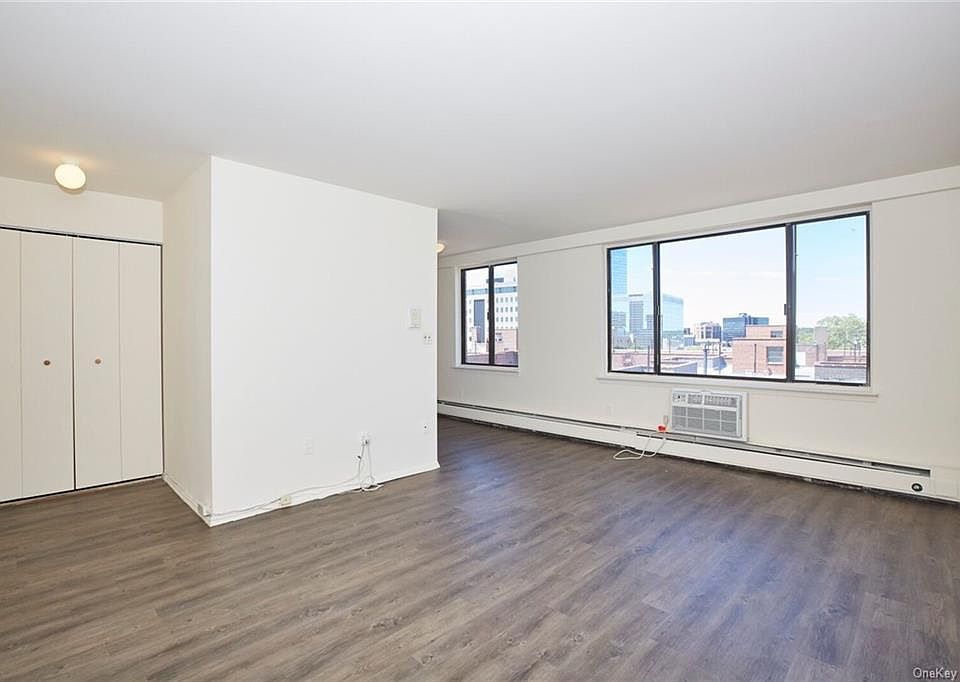 1st image of 18 Lake St #6G