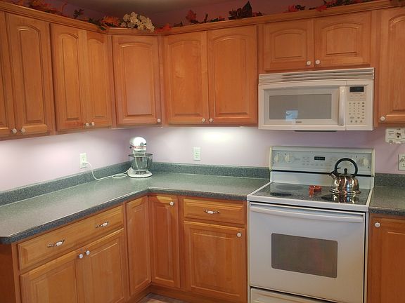 2nd image of 24026 Carlisle Ave