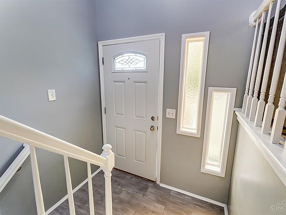 3rd image of 4889 Bell Ave