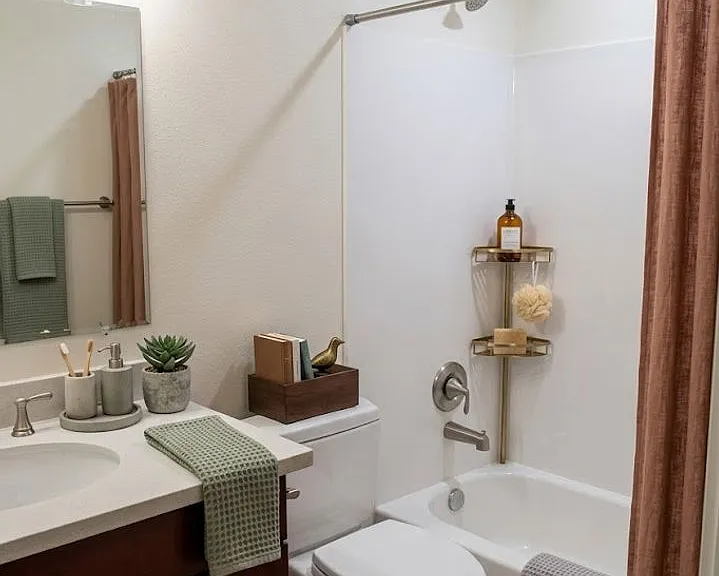 2501 Thorndyke Ave W #105 — Photo 7