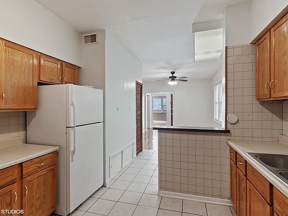 5th image of 3722 W Leland Ave