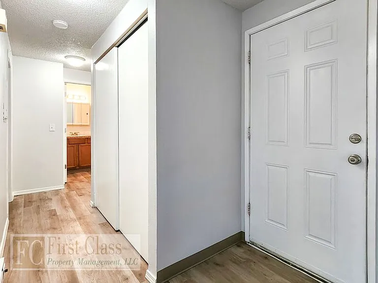10068 SW Garrett St — Photo 6