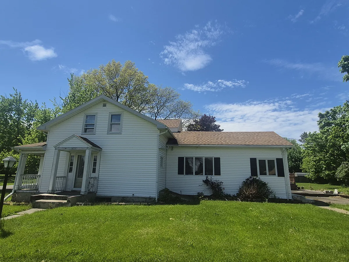 Building Photo - Burritt Rd