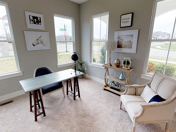 3rd image of 736 Vickery Park Dr