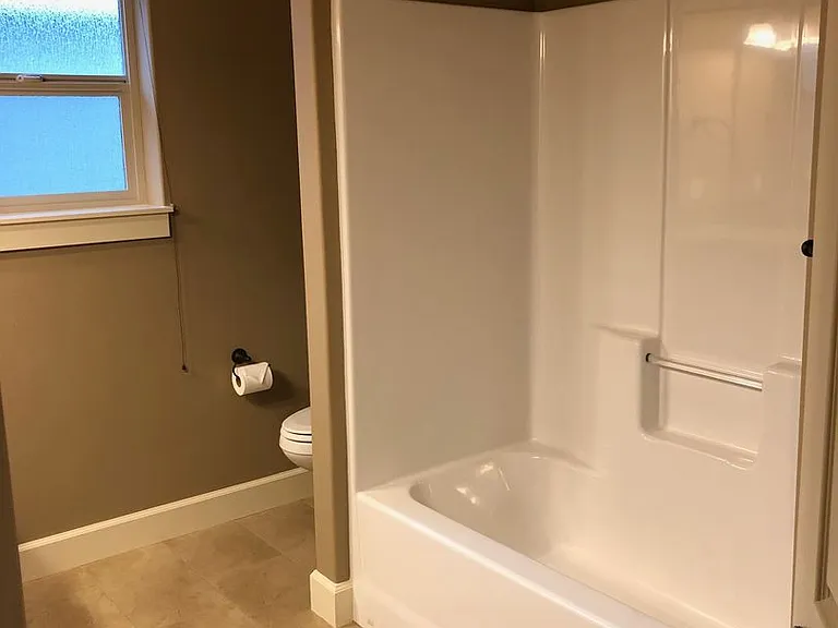 3527 NE Crystal Springs Dr — Photo 19