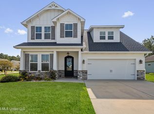 104 Westwind Ct, Ocean Springs, MS 39564