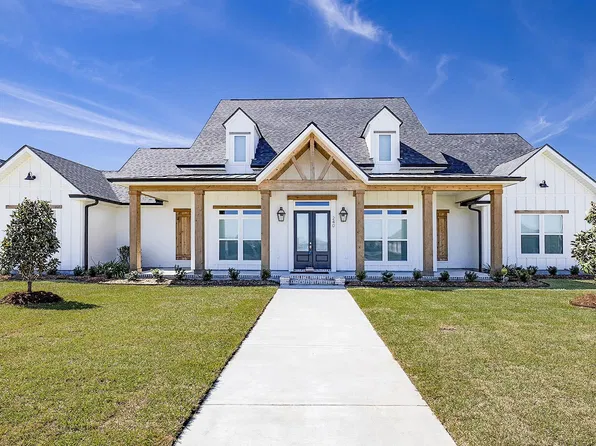 240 Waterford Dr, Thibodaux, LA 70301