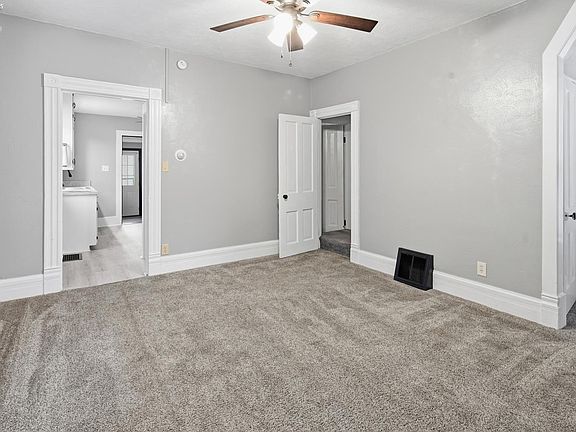 3rd image of 327 Jackson St