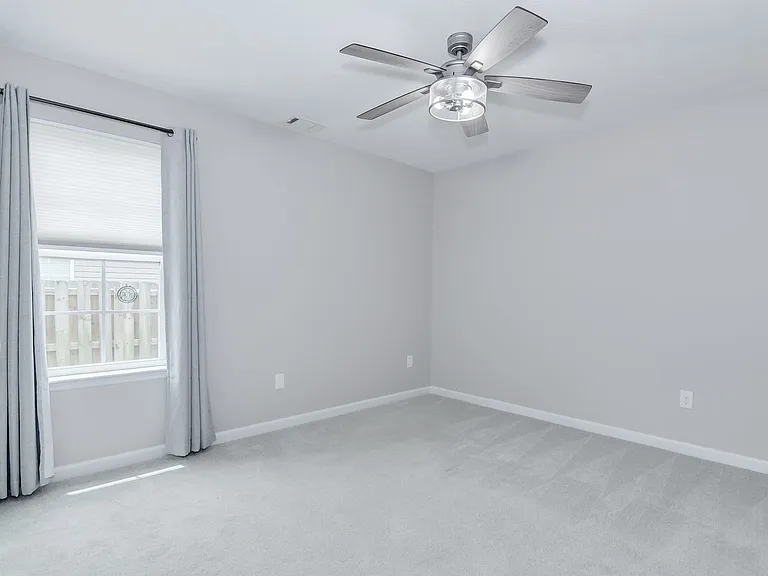 810 Fenwick Ct — Photo 35