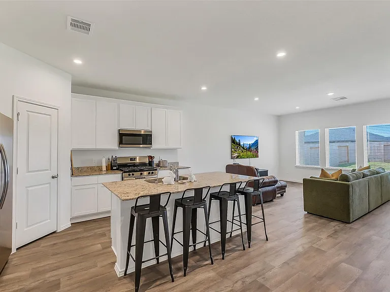 4210 Bromham Farms Dr — Photo 11