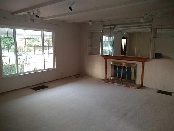 Living room with fireplace