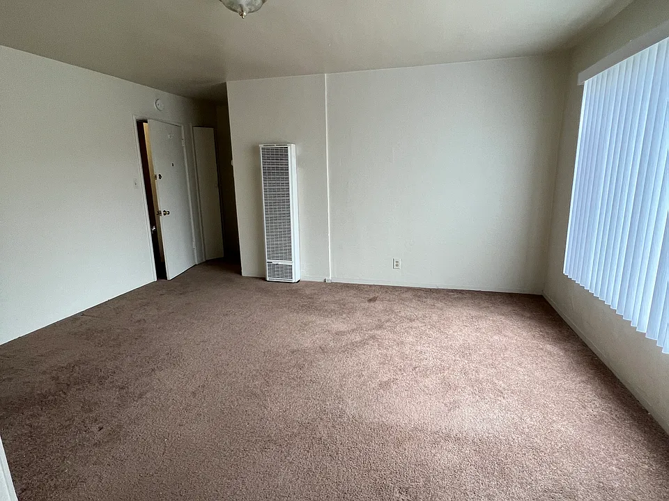 3104 14th Ave #100