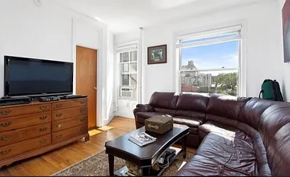 Rented by LJ Sloane Management
