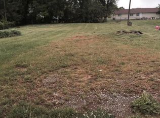 5300 NW Tillery Rd, Knoxville, TN 37912