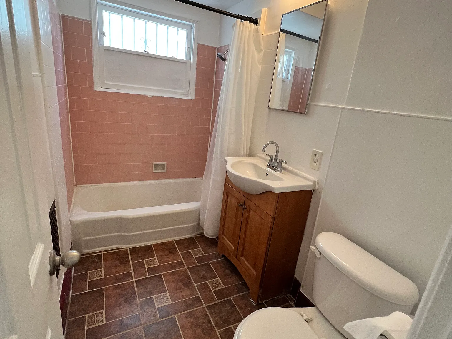1 bed, 800 sqft, $1,800 — Photo 4