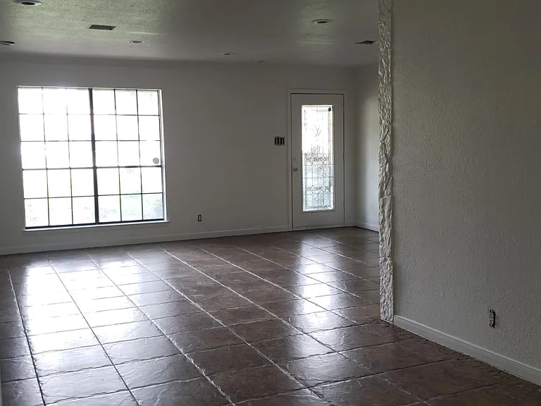3906 Antelope Trl — Photo 4