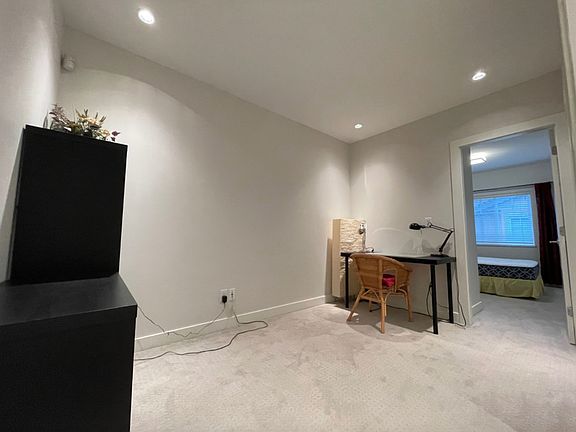 4th image of 7411 Moffatt Rd #4