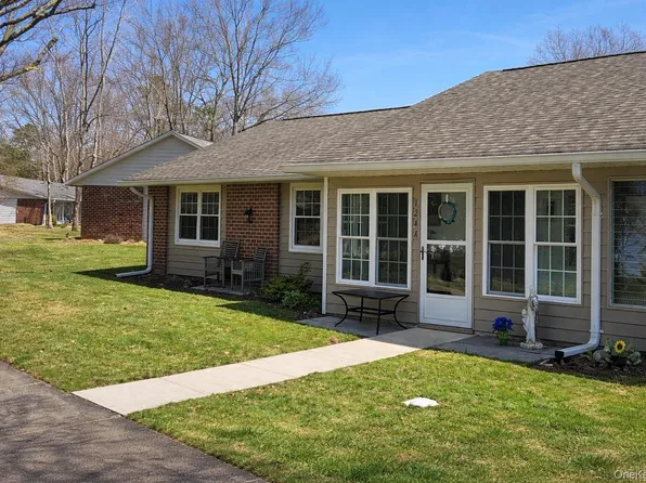 124 Exmore Court #A, Ridge, NY 11961