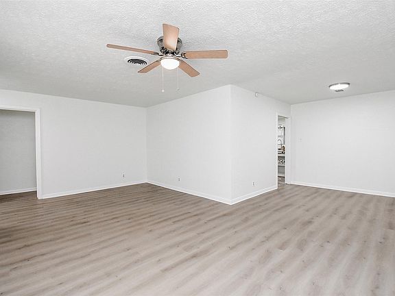 2nd image of 731 Dunwick Ln