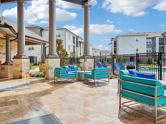 3rd image of 3999 John Sharp Dr #B4-425