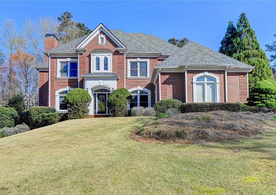 1st image of 3010 Sugarloaf Club Dr