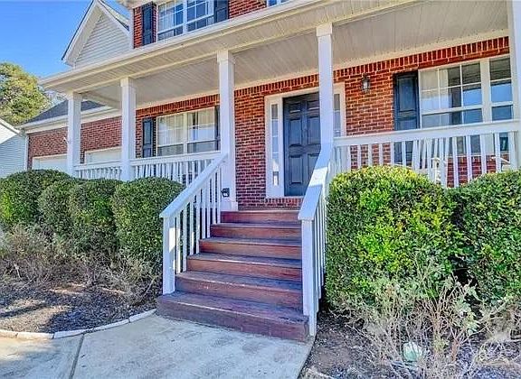 4th image of 3790 Crescent Walk Ln