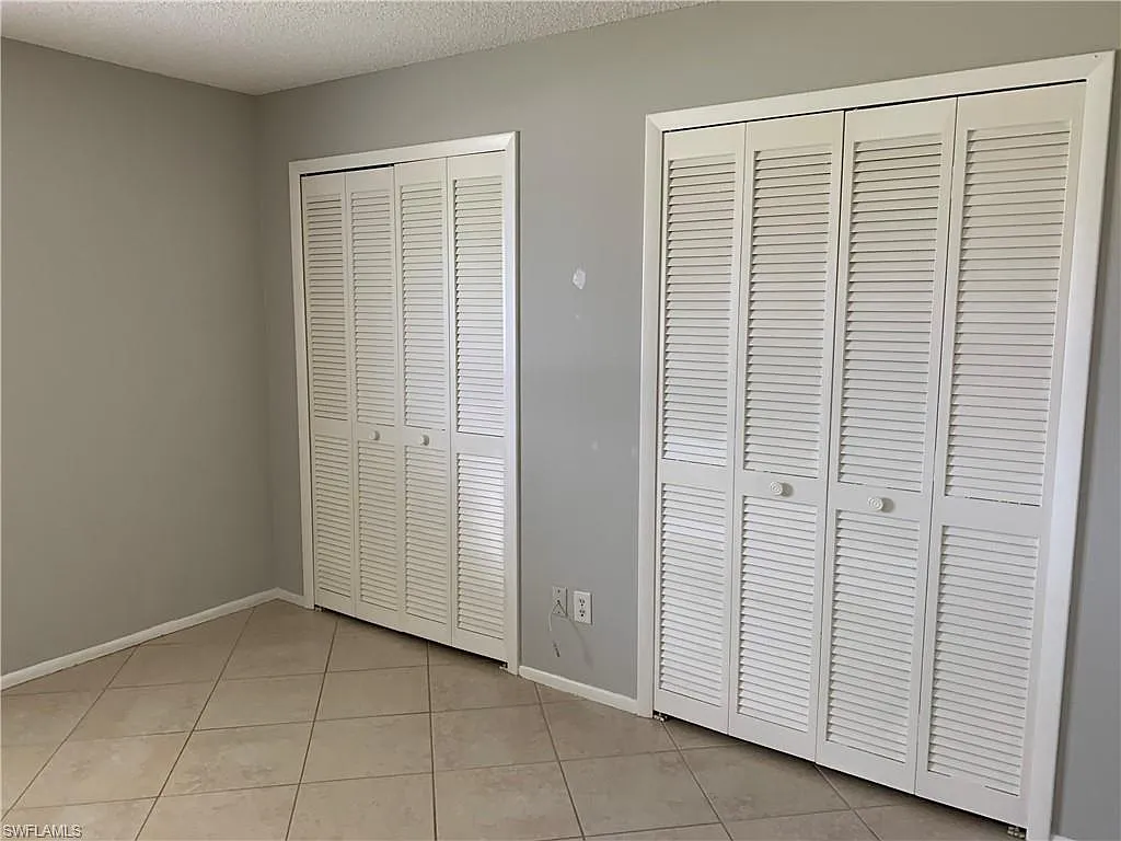 8 Plex 2-303-309 SW 3rd Pl - 1 — Photo 3