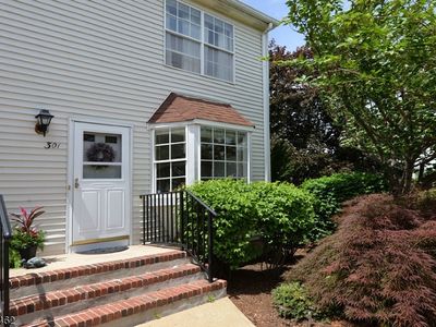 301 Salem Ct, Flemington, NJ, 08822